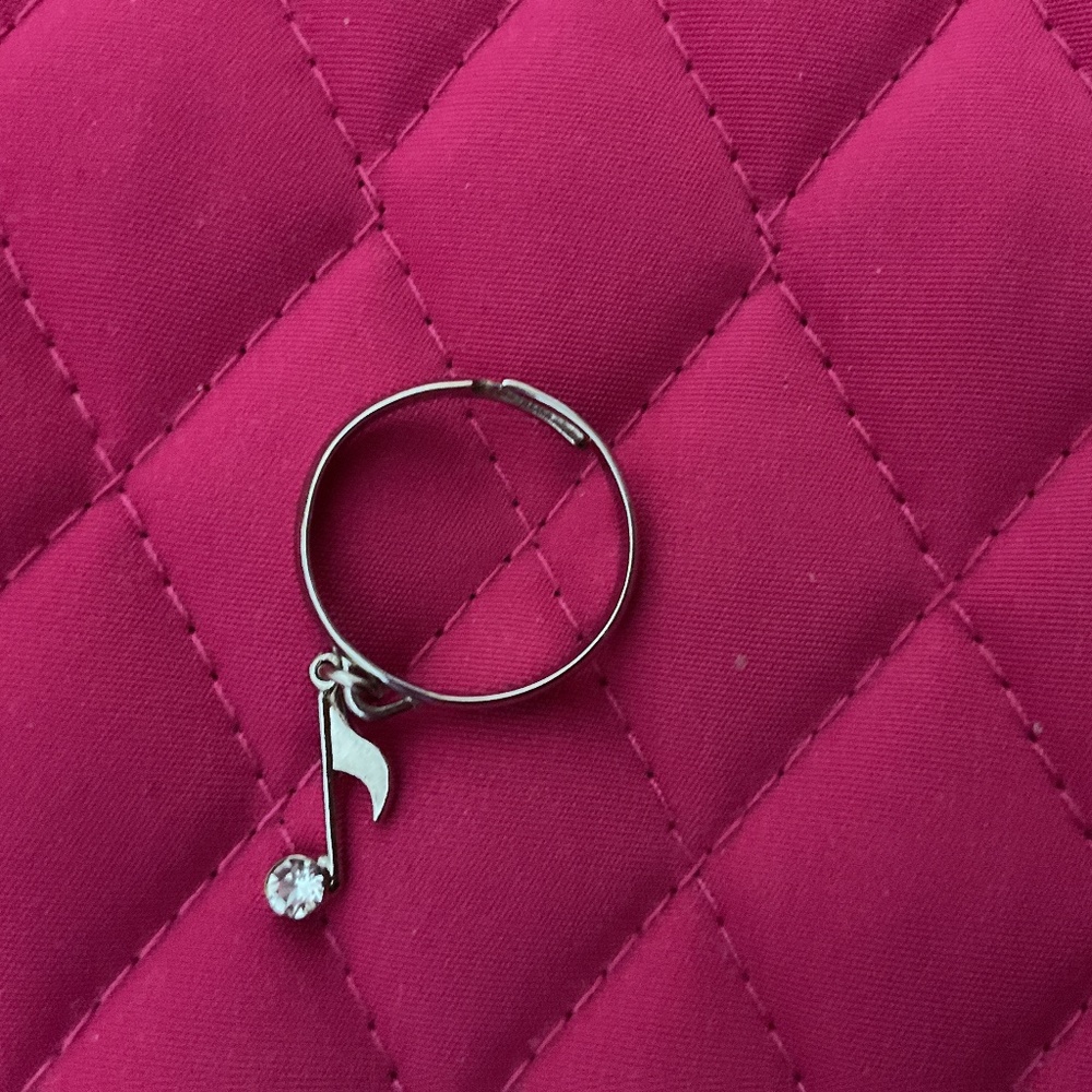 music note ring
